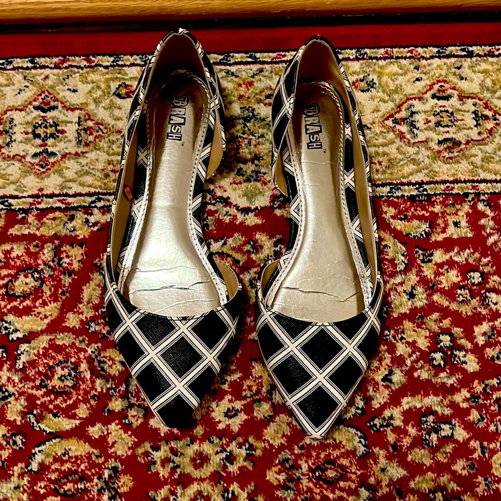 Black and white plaid flats pointy toe